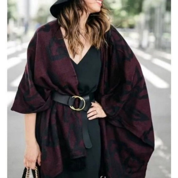 CLEOBELLA Sevigny Caplet Shawl Pancho - One Size - Picture 1 of 8